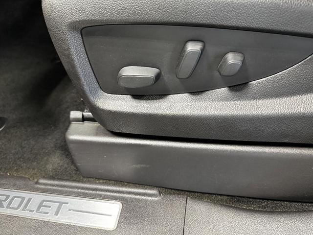 Photo of 2017 Summit White Chevrolet Tahoe