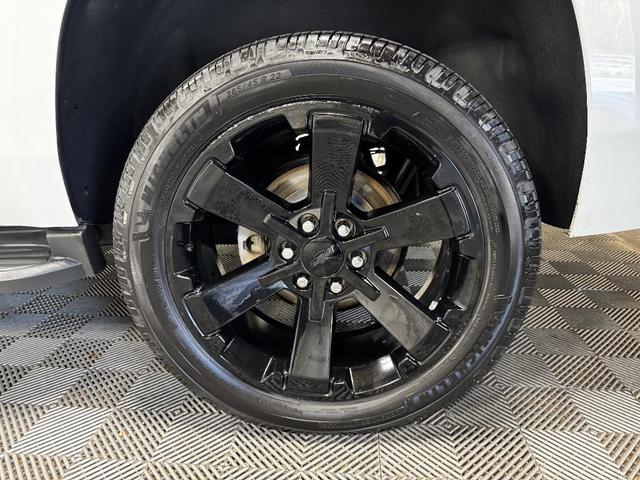 Photo of 2017 Summit White Chevrolet Tahoe
