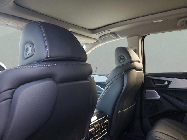 Photo of 2026 Platinum White Pearl Acura MDX