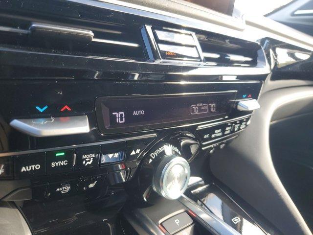 Photo of 2026 Platinum White Pearl Acura MDX