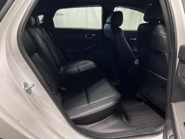 Photo of 2024 Platinum White Pearl Acura Integra