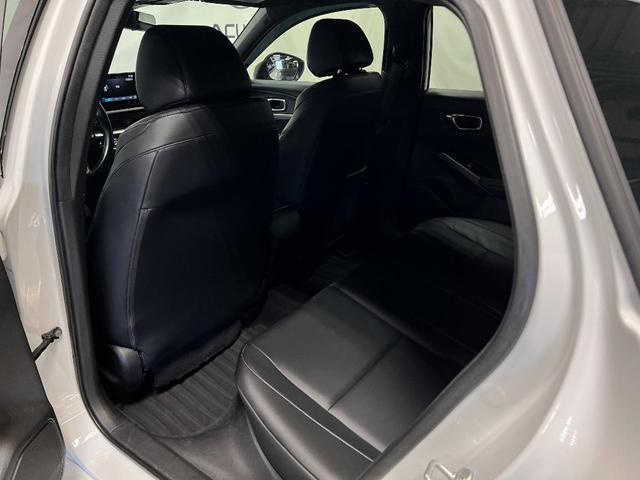 Photo of 2024 Platinum White Pearl Acura Integra