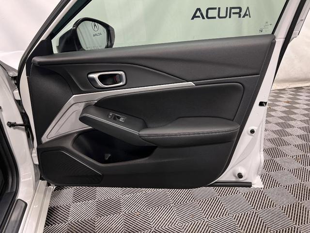 Photo of 2024 Platinum White Pearl Acura Integra