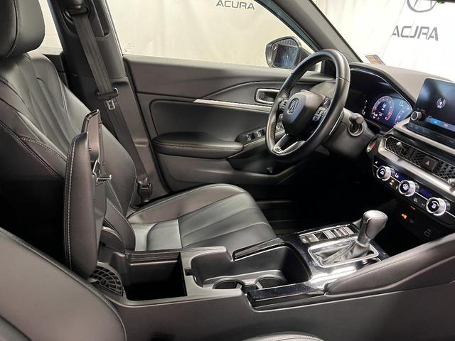Photo of 2024 Platinum White Pearl Acura Integra
