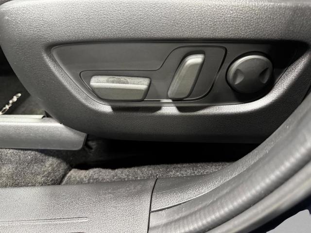 Photo of 2024 Deep Crystal Blue Mica Mazda CX-90