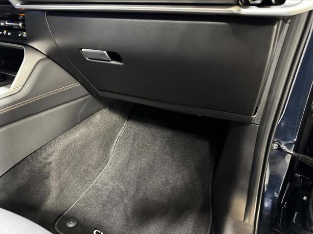 Photo of 2024 Deep Crystal Blue Mica Mazda CX-90