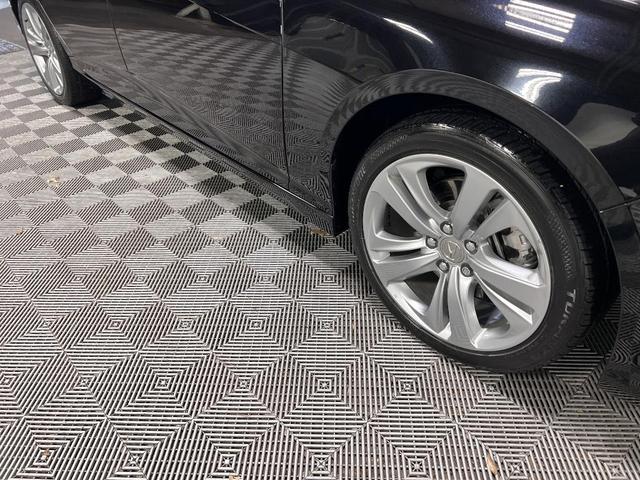 Photo of 2022 Majestic Black Pearl Acura TLX