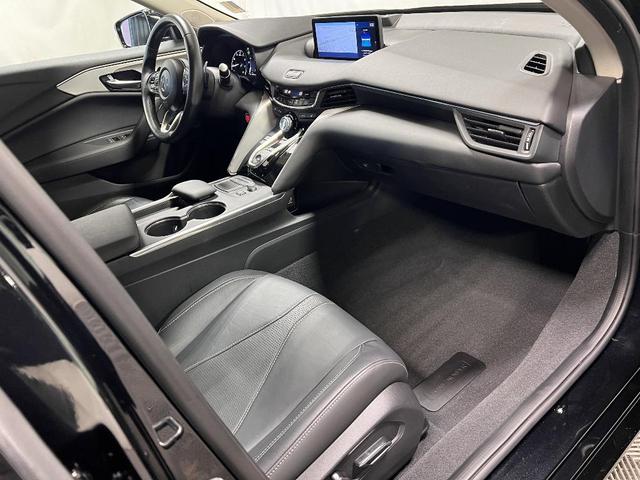 Photo of 2022 Majestic Black Pearl Acura TLX