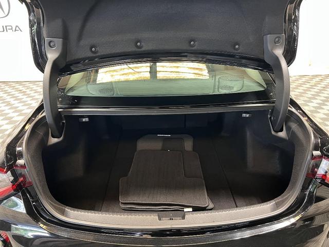 Photo of 2022 Majestic Black Pearl Acura TLX