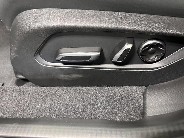 Photo of 2022 Majestic Black Pearl Acura TLX