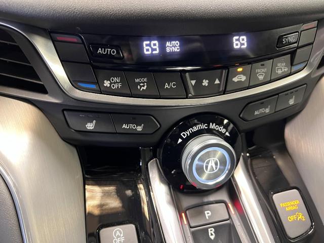 Photo of 2022 Majestic Black Pearl Acura TLX