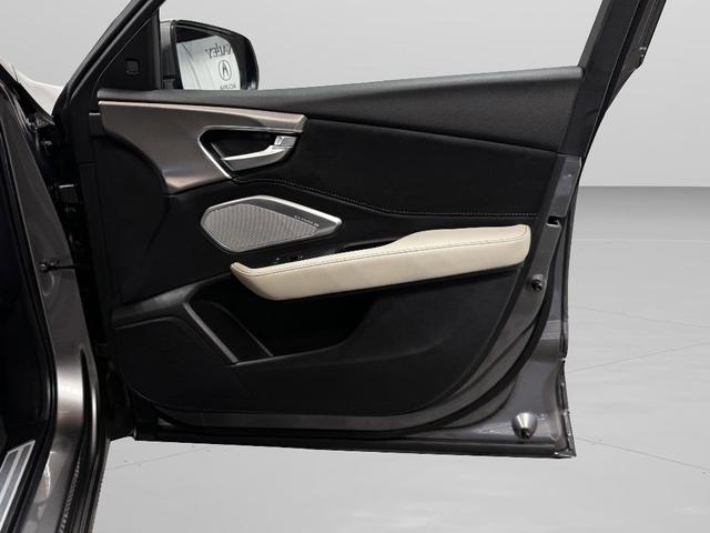 Photo of 2025 Liquid Carbon Metallic Acura RDX