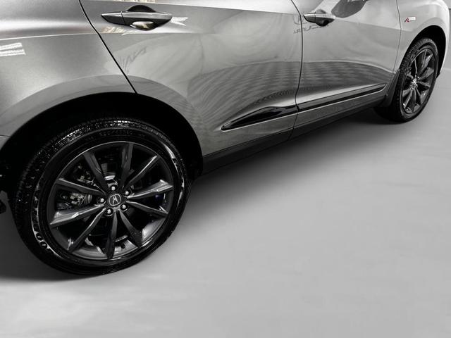Photo of 2025 Liquid Carbon Metallic Acura RDX