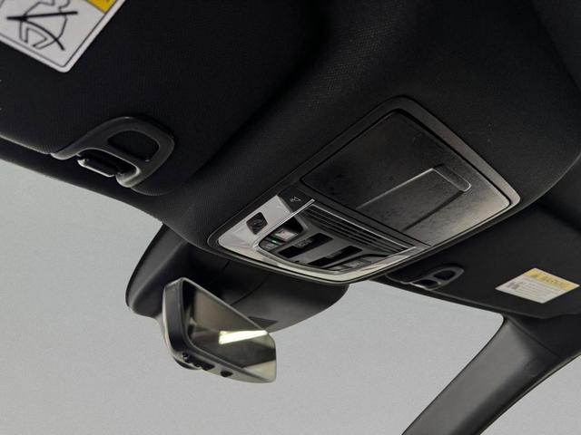 Photo of 2025 Liquid Carbon Metallic Acura RDX