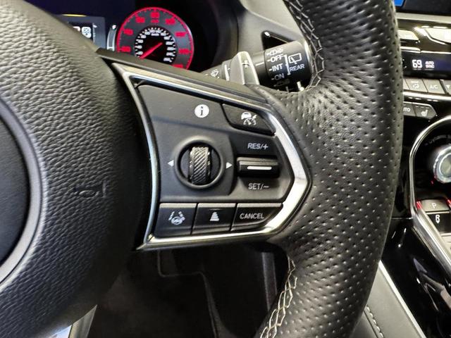 Photo of 2025 Liquid Carbon Metallic Acura RDX