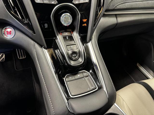 Photo of 2025 Liquid Carbon Metallic Acura RDX