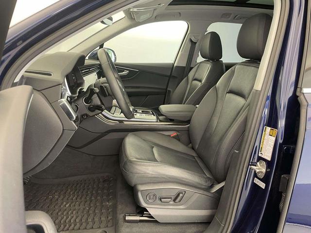 Photo of 2022 Navarra Blue Metallic Audi Q7