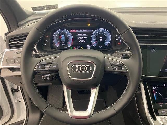 Photo of 2025 White Audi Q7