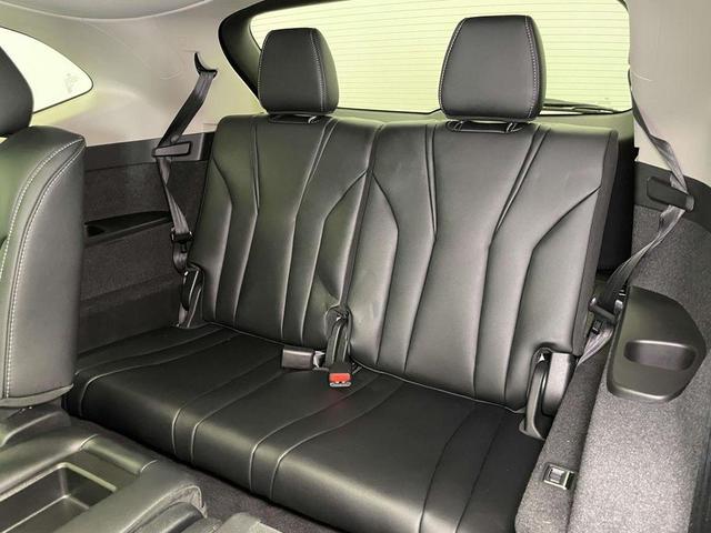 Photo of 2022 Lunar Silver Metallic Acura MDX