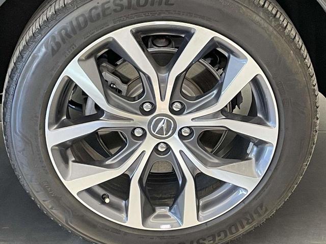 Photo of 2022 Lunar Silver Metallic Acura MDX
