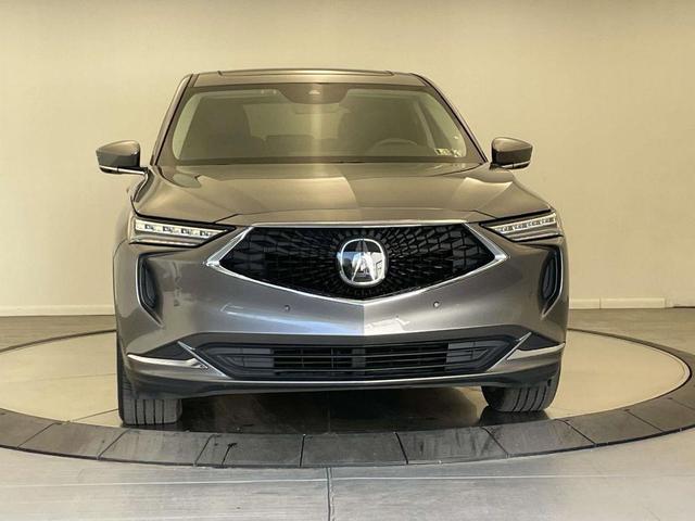 Photo of 2022 Lunar Silver Metallic Acura MDX