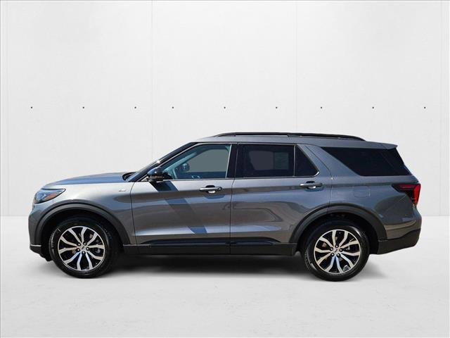 Photo of 2025 Carbonized Gray Metallic Ford Explorer