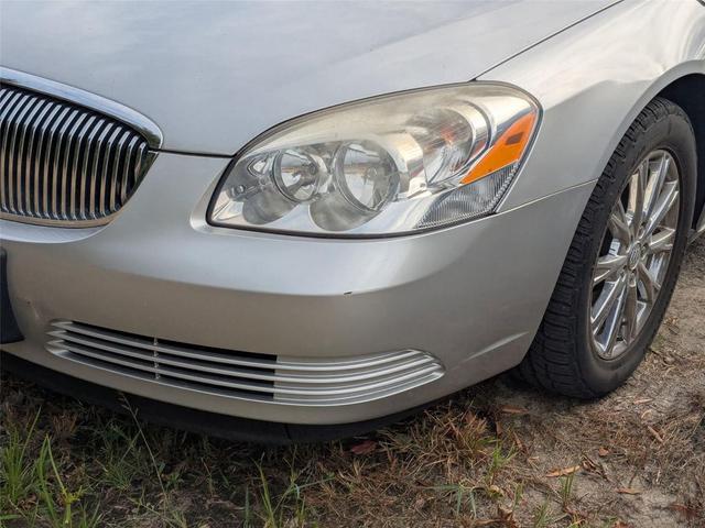 Photo of 2009 Quicksilver Metallic Buick Lucerne