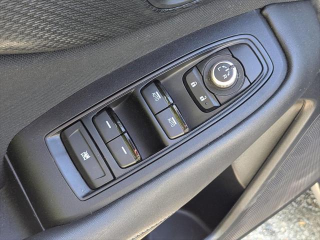 Photo of 2023 Ice Silver Metallic Subaru Outback