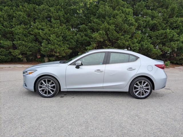 Photo of 2018 Sonic Silver Metallic Mazda Mazda3
