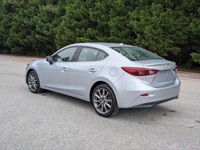 Photo of 2018 Sonic Silver Metallic Mazda Mazda3