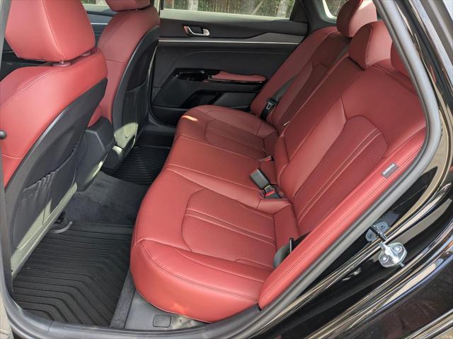 Photo of 2025 Aurora Black Pearl Kia K5