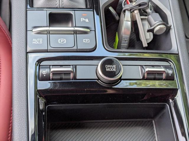 Photo of 2025 Aurora Black Pearl Kia K5