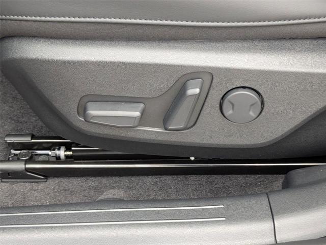 Photo of 2025 Ebony Black Kia EV6