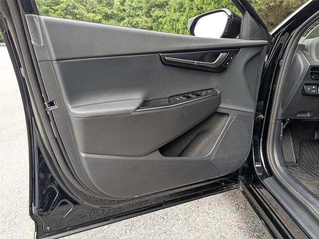 Photo of 2025 Ebony Black Kia EV6