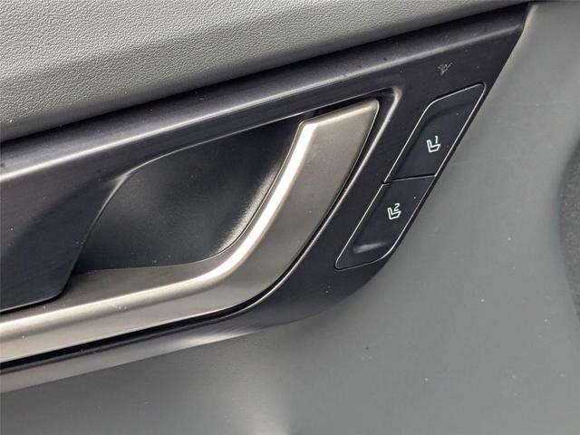 Photo of 2025 Ebony Black Kia EV6