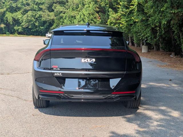 Photo of 2025 Ebony Black Kia EV6
