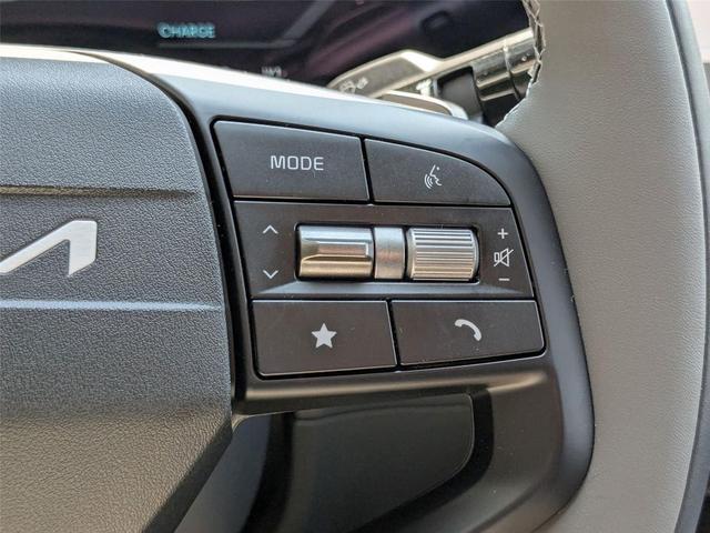 Photo of 2025 Ebony Black Kia EV6