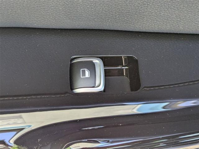 Photo of 2025 Wolf Gray Kia K5
