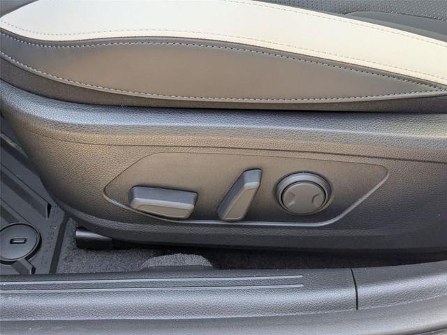 Photo of 2025 Wolf Gray Kia K5