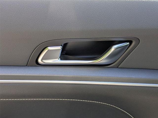 Photo of 2025 Wolf Gray Kia K5