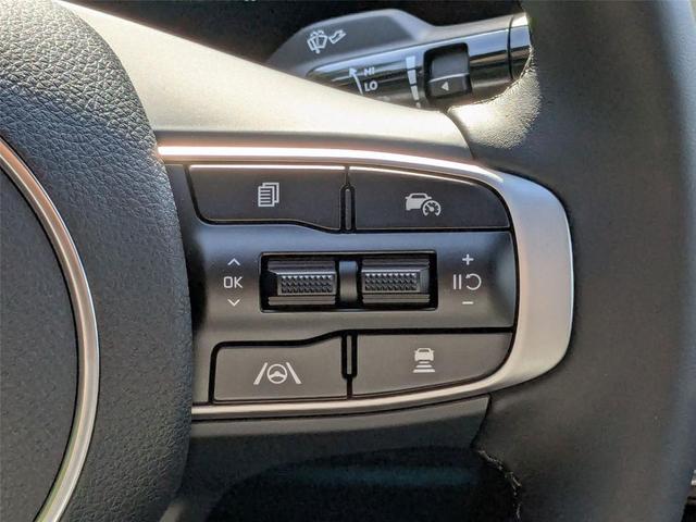 Photo of 2025 Wolf Gray Kia K5