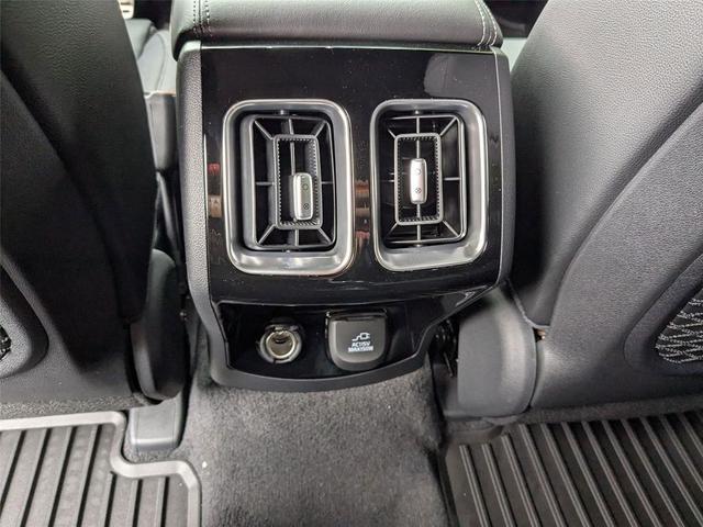 Photo of 2025 EVERLASTING SIL Kia Sorento