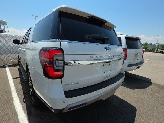 Photo of 2024 STAR WHITE MET TRI-COAT Ford Expedition Max