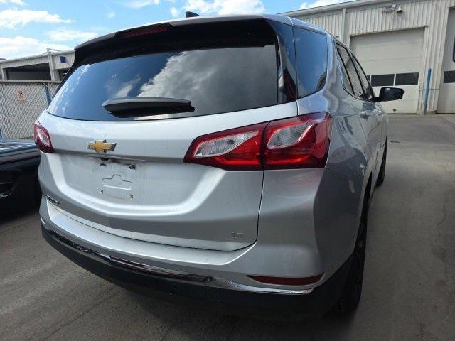 Photo of 2020 Silver Ice Metallic Chevrolet Equinox