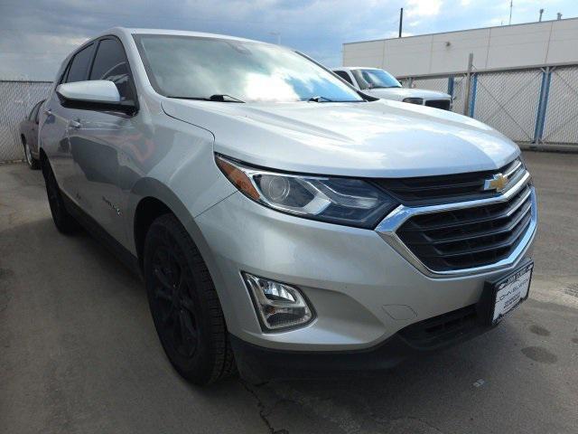 Photo of 2020 Silver Ice Metallic Chevrolet Equinox