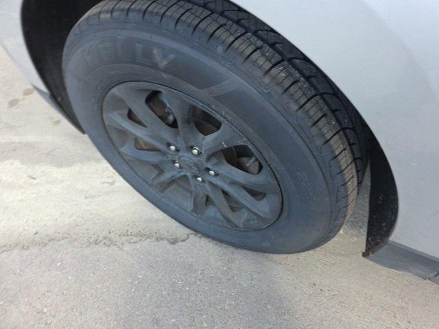 Photo of 2020 Silver Ice Metallic Chevrolet Equinox