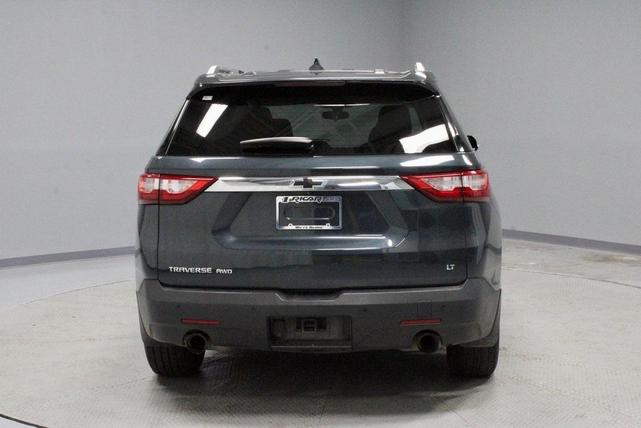 Photo of 2018 Graphite Metallic Chevrolet Traverse
