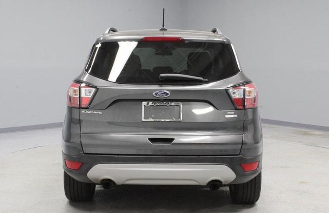 Photo of 2018 Magnetic Metallic Ford Escape