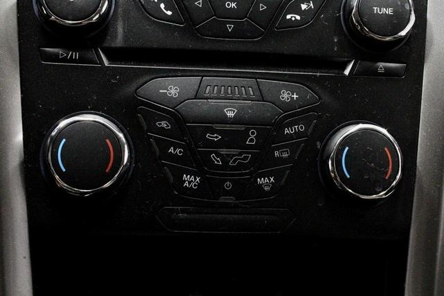 Photo of 2018 White Gold Metallic Ford Fusion Hybrid