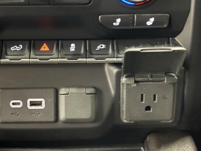 Photo of 2021 Silver Ice Metallic Chevrolet Silverado 1500